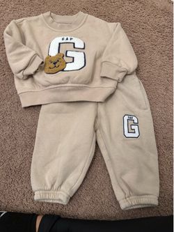 Baby gap outfit