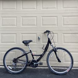 Small Specialized Globe Carmel – 26” – 21-Speed – Step-Thru Comfort Hybrid Bike Women’s Bicycle