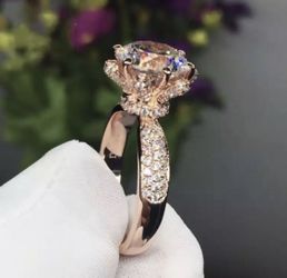 New 18 k rose gold engagement ring wedding ring set
