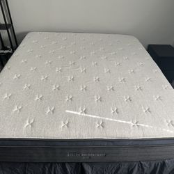 Helix Midnight Luxe California King Mattress + Box Spring And Frame