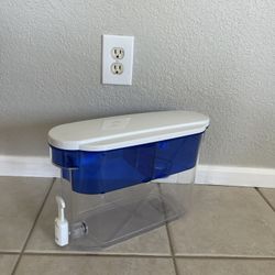Pur 30-Cup Water Filter Dispenser 