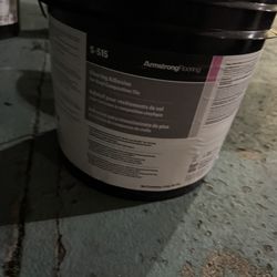 I Hace Multiple Adhesive For LVT ,VCT, Carpet Tile