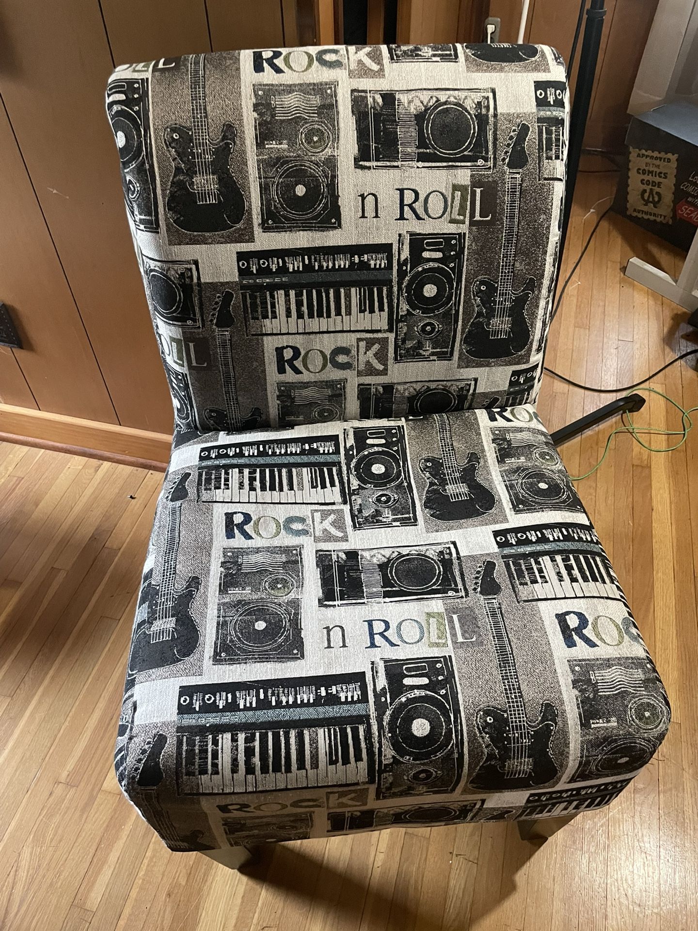 Rock N Roll Cushion Chair 