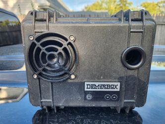 DEMERBOX • DB1