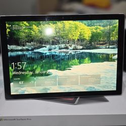 Works Great    Microsoft Surface Pro 7 | Intel i5 10ª Gen | 8GB RAM | 256GB SSD | Pantalla Táctil