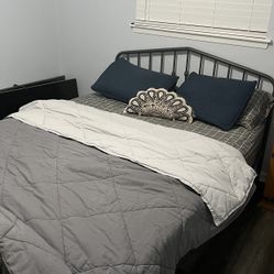 Queen Bed Frame With Mattress 
