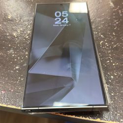 Samsung S24 