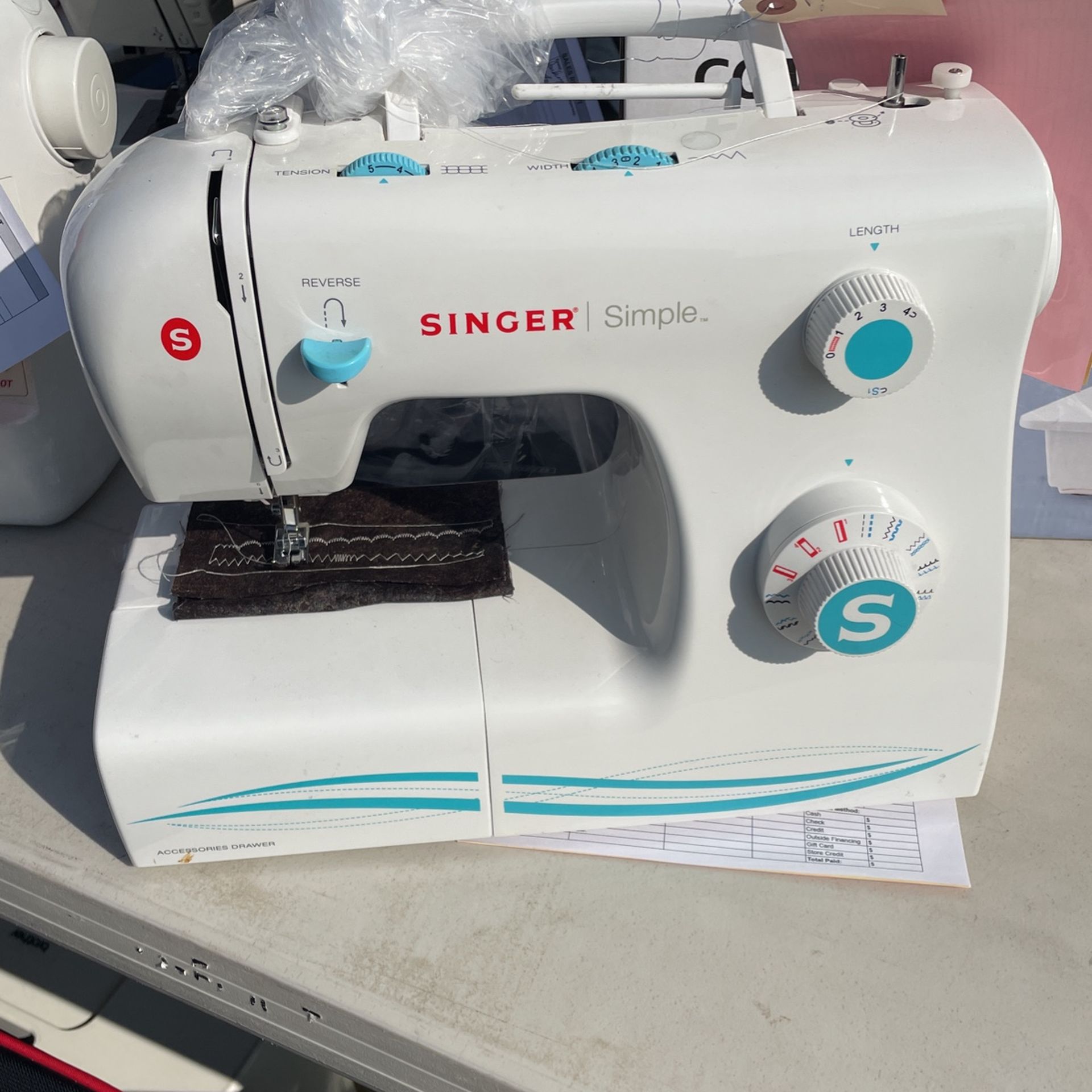 Used singer Simple Sewing Machine