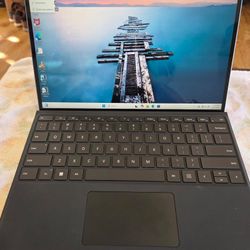 Microsoft Surface Pro 9 