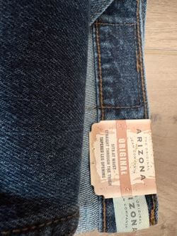 5 pairs of 32 x 30 men’s jeans