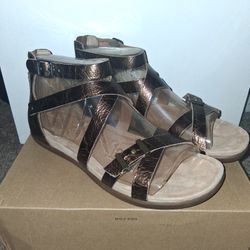 Womens Ugg Sandels
