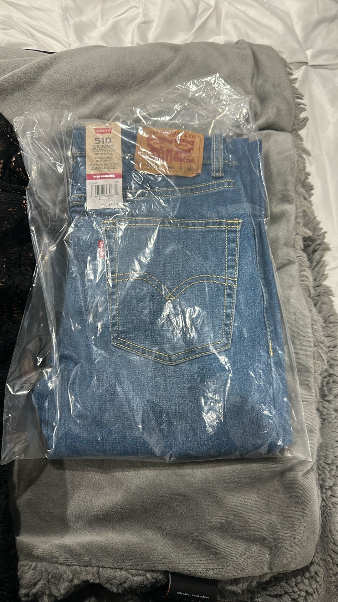 Levi 510 Skinny Jeans Sz16