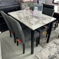 Small Dining Table Set