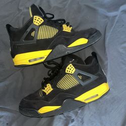 Air Jordan 4 Retro Thunder Size 13