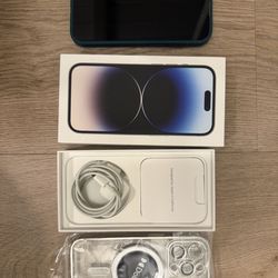 iPhone 14 Pro 128GB (A2650) – Unlocked – Excellent Condition, Scratch-Free + Box & 2 Cases + Extras