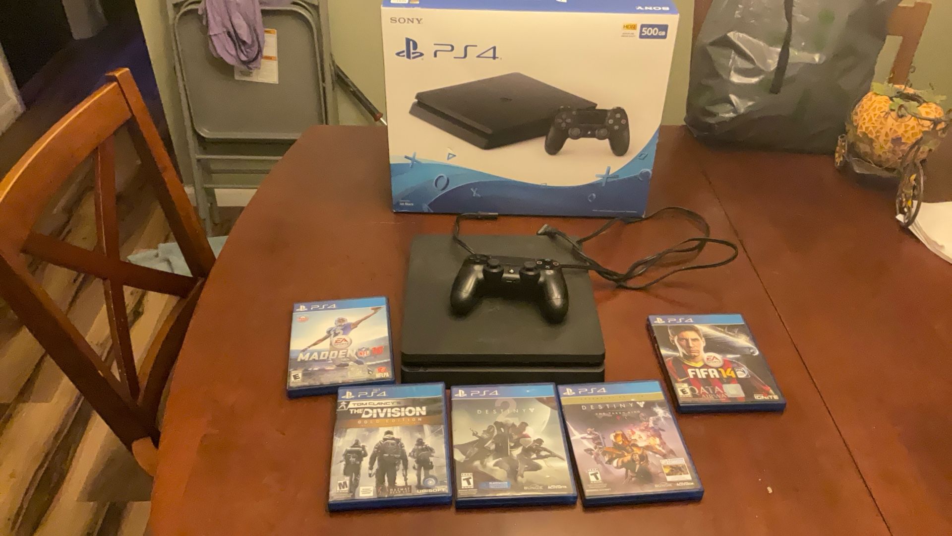 PLAYSTATION 4 1 Control 5 Games WITH ORIGINAL BOX 