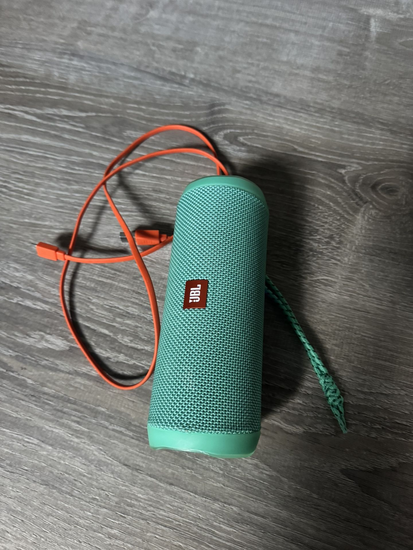 JBL Flip 4 Speaker. Perfect Condition