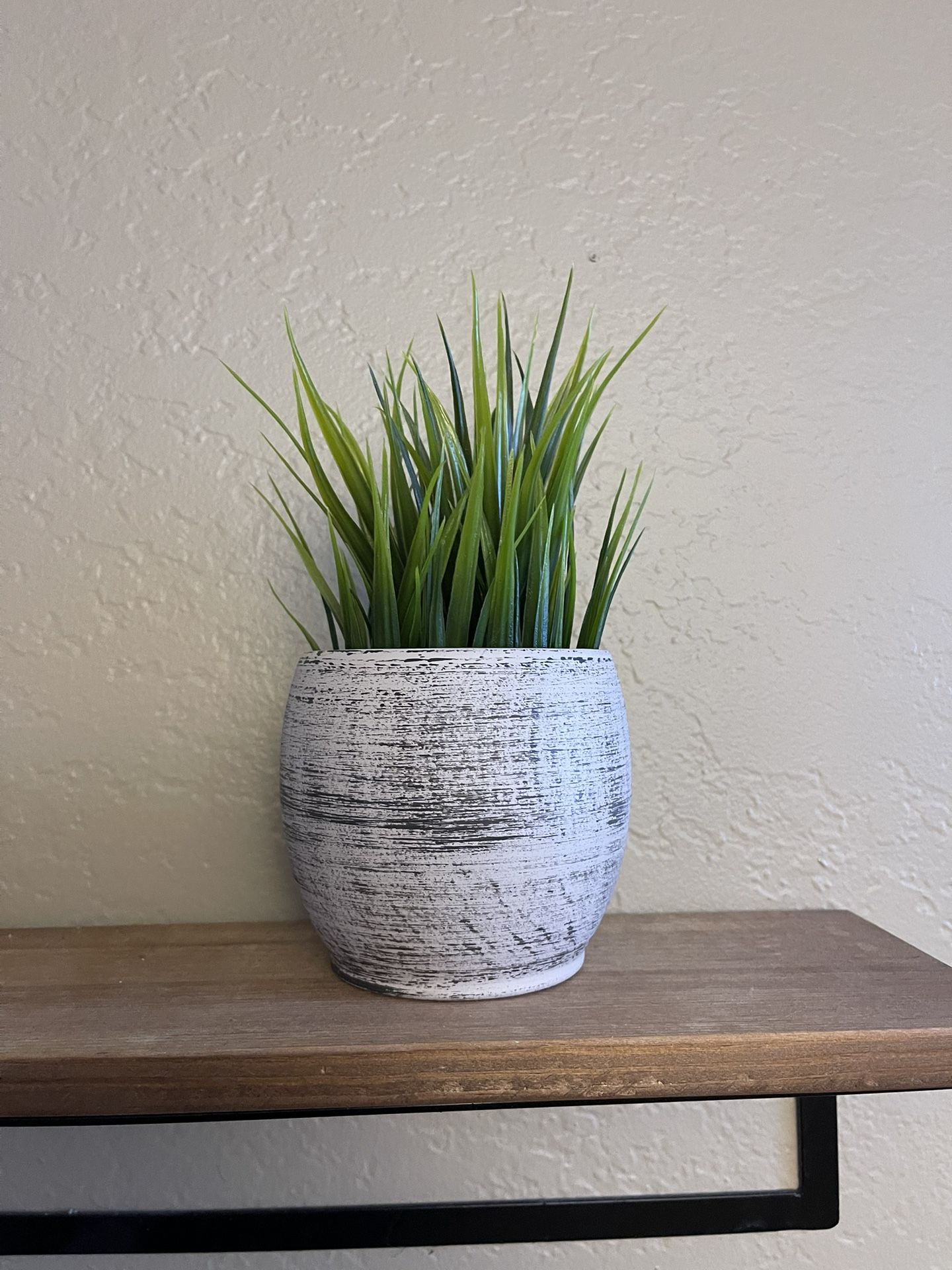 Rustic White Textured Planter