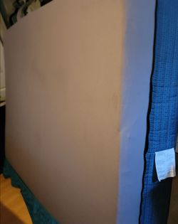 Mint condition like new REVIVE BY living spaces cooltek tranquility plush 60"x80" STANDARD QUEEN MATTRESS