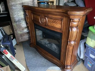 Electric Fire Place With Mantle 