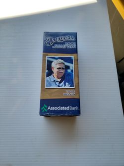 Brewers Doug Melvin bobblehead