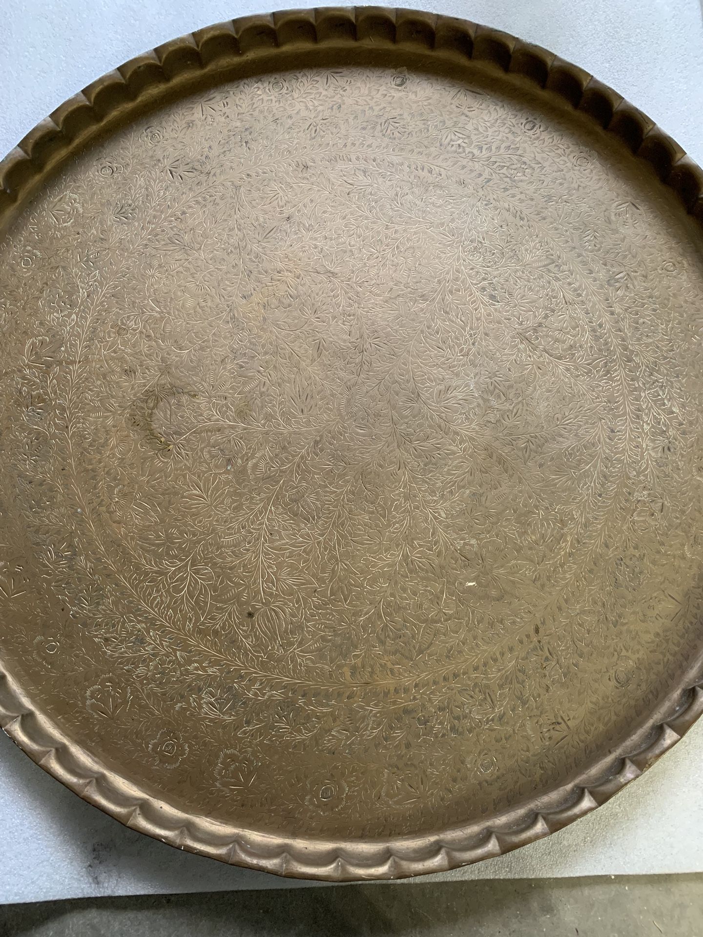 Large Copper Moroccan Round Tray Table Top Middle Eastern 27 Inch Wall Art Heavy It great condition and beautiful for antique collection 