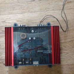 Car Audio Amplifier 200 Watts Vr .Used Works Great Asking $60