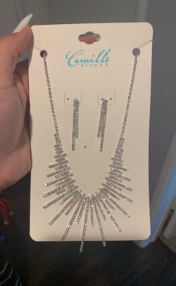 Beautiful formal gown jewelry earrings necklace