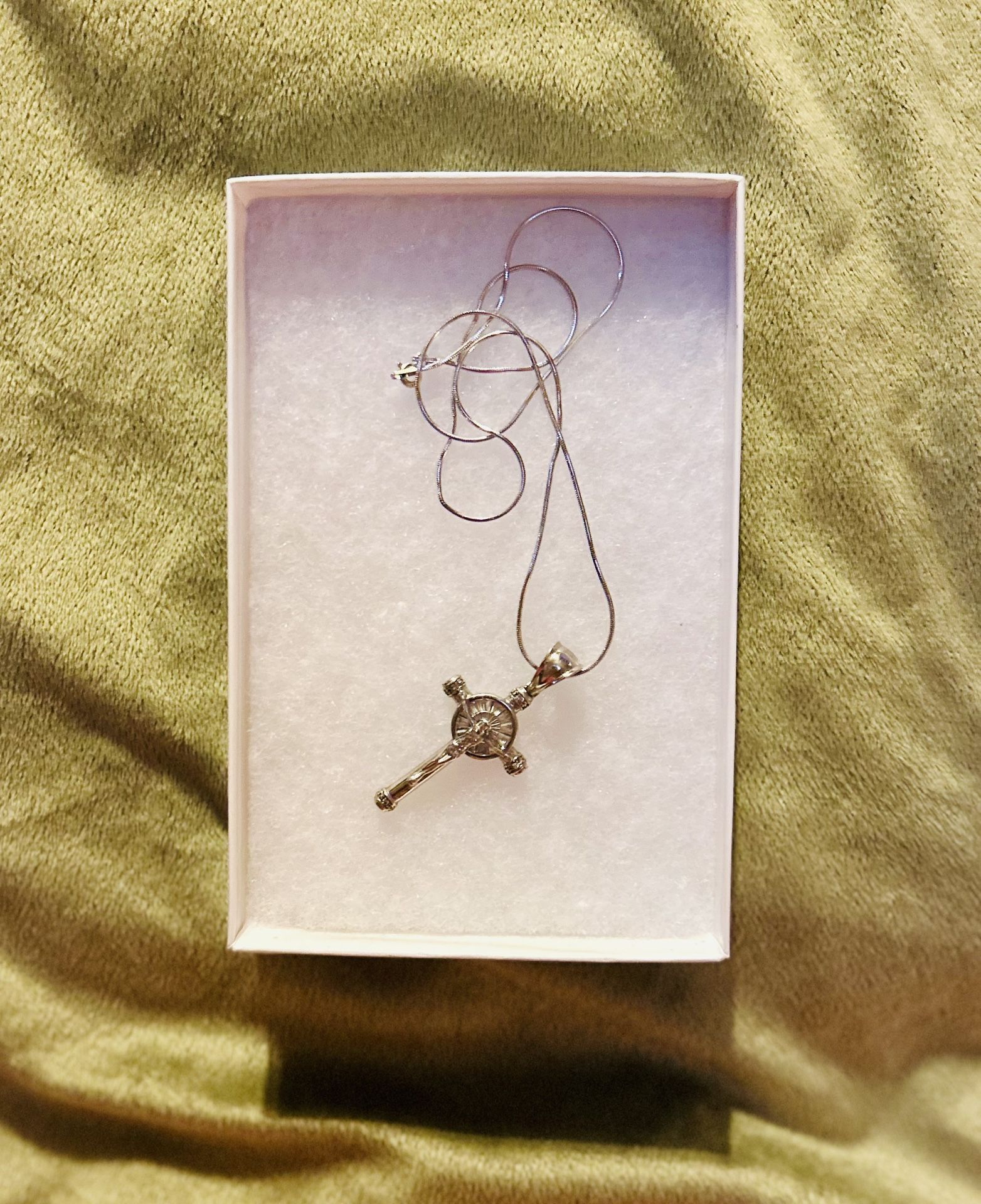 ✨ Vintagee 925 Silver Cross Pendant & Chain ✨