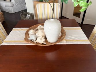 Dining Table/Chairs