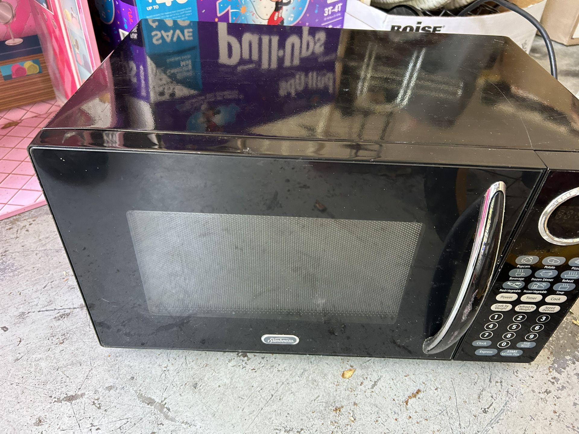 Sunbeam 900W Countertop Microwave 