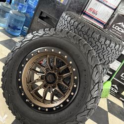 Vendo Rines Nuevos 17x9 De Ancho De 6-139.7 Con Llantas 265/70/R17 Bfgoodrich Por $960