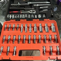 53 Piece  Socket Wrench Set 