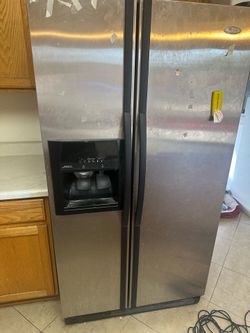Used whirlpool refrigerator .  No issues … everything works , freezer and fridge operate normal