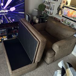 Cornell Pewter Chair 1/2 And Ottoman With Storage  