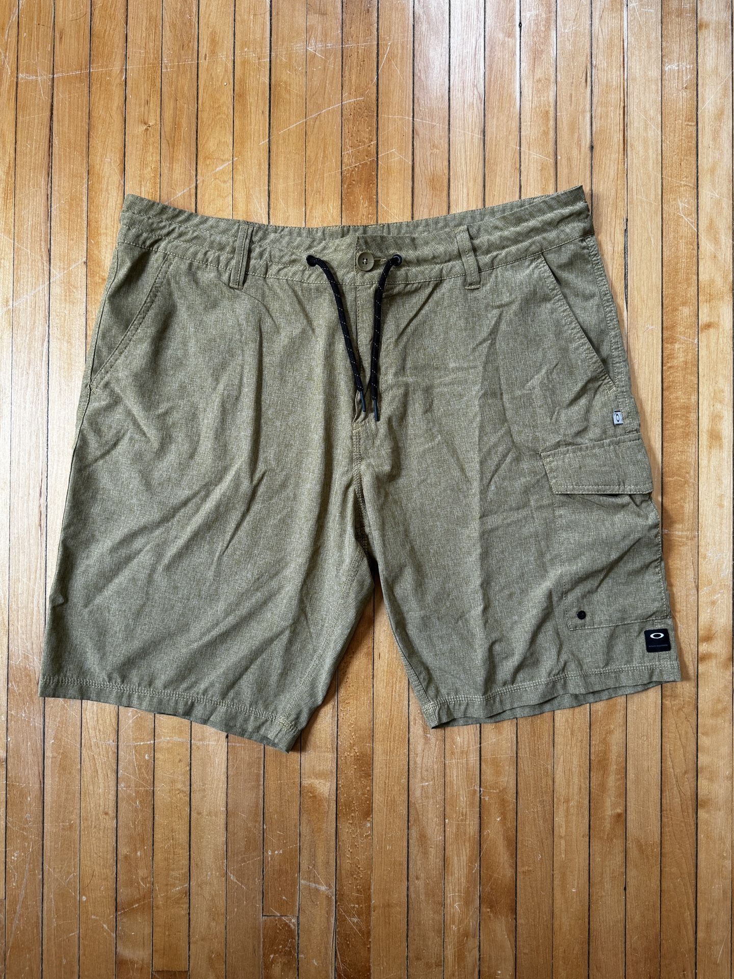 VTG Y2K Oakley Khaki Cargo Shorts Men’s Sz. 38