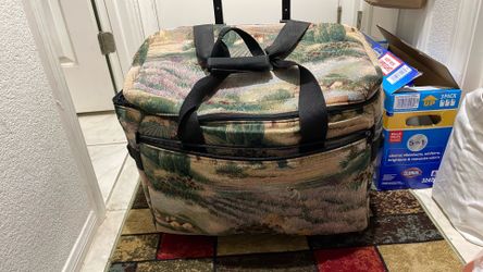 Large Sewing Machine Bag on wheels