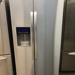 Whirlpool Stainless Steel Side By Side Refrigerator 