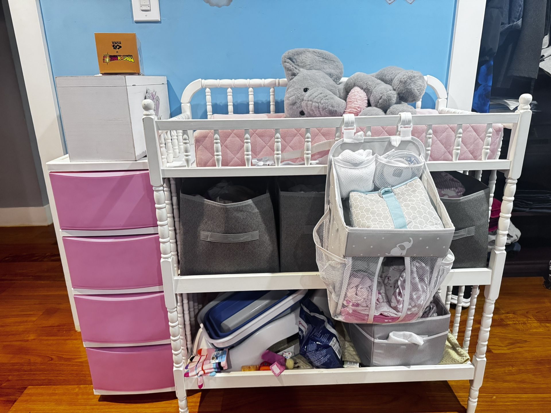 Baby changing Table Bundle !! Look