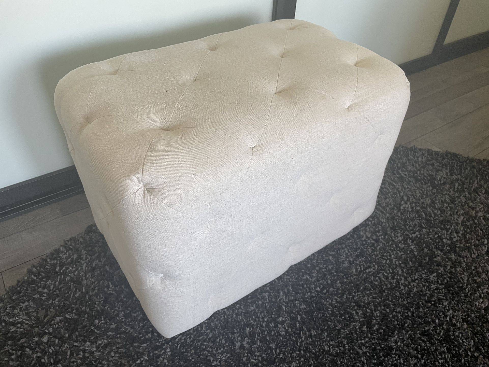 Ottoman/Foot Rest/Padded Bench