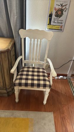 Dining table n 6 chairs