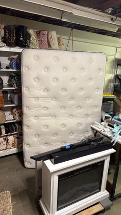 Free Mattress (Q)