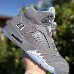 Jordan 5 ‘Wolf Grey’ Sizes 6y, 7y & 9.5,11,11.5&12