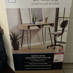Writing Desk With Hairpin Legs
