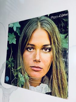 Peggy Lipton, Mod Squad, vintage 1968 debut record album. Great condition.