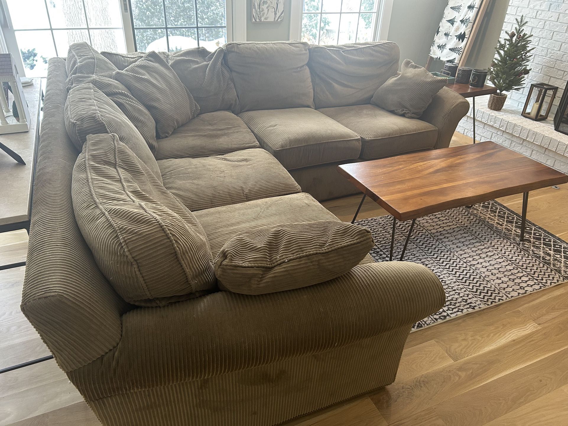 Sectional Sofa - Brown Corduroy Fabric. Good Condition 