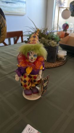 Vintage Clown Fine Bisque Porcelain Collectors Choice Special Edition 9"