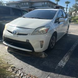 Toyota Prius 2014