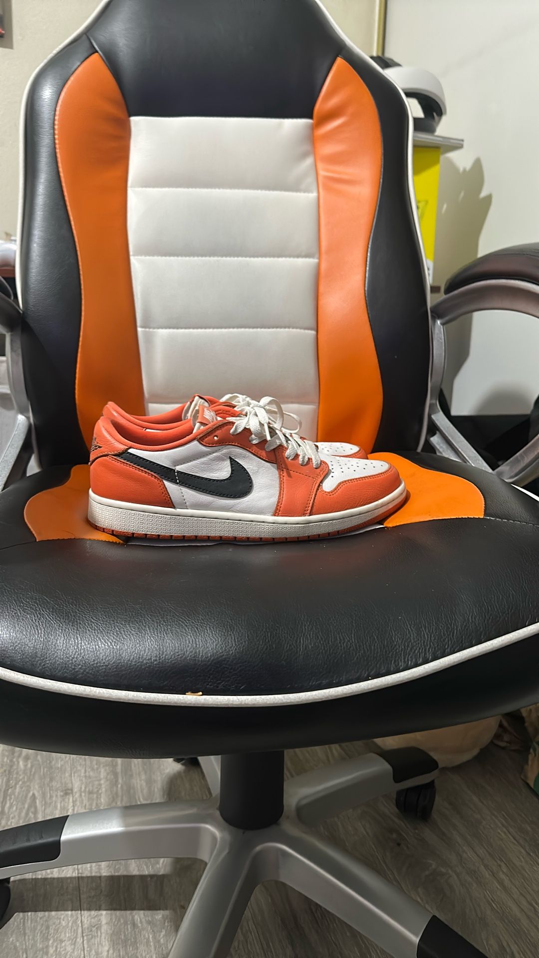 Jordan 1 Low Star Fish