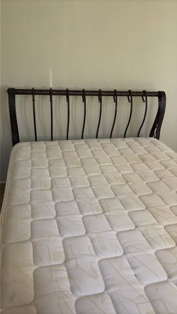 Bed frame and matress